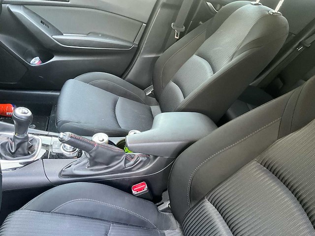 2016 mazda 3 personenauto - afbeelding 9 van  31