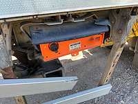 2016 mercedes antos bakwagen hydraulische laadklep - euro 6 - airco - automaat - afbeelding 13 van  50