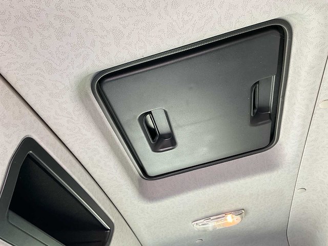 2016 mercedes antos bakwagen hydraulische laadklep - euro 6 - airco - automaat - afbeelding 37 van  50