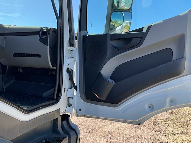 2016 mercedes antos bakwagen hydraulische laadklep - euro 6 - airco - automaat - afbeelding 39 van  50