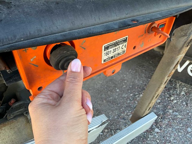 2016 mercedes antos bakwagen hydraulische laadklep - euro 6 - airco - automaat - afbeelding 15 van  47