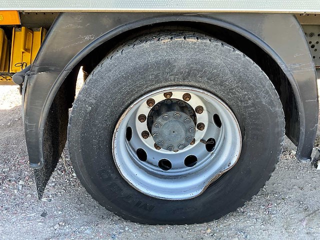 2016 mercedes antos bakwagen hydraulische laadklep - euro 6 - airco - automaat - afbeelding 17 van  47