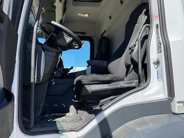 2016 mercedes antos bakwagen hydraulische laadklep - euro 6 - airco - automaat - afbeelding 22 van  47