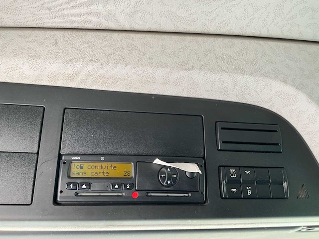 2016 mercedes antos bakwagen hydraulische laadklep - euro 6 - airco - automaat - afbeelding 30 van  47