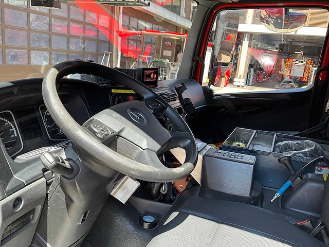 2016 mercedes-benz atego rosenbauer l32a-xs autoladder - afbeelding 38 van  46