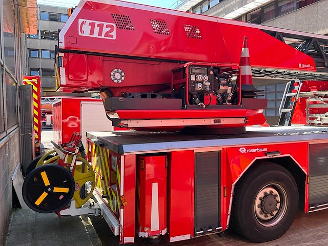 2016 mercedes-benz atego rosenbauer l32a-xs autoladder - afbeelding 46 van  46