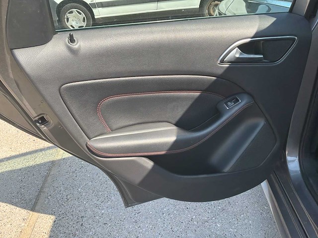 2016 mercedes-benz b 220d personenauto - afbeelding 14 van  36