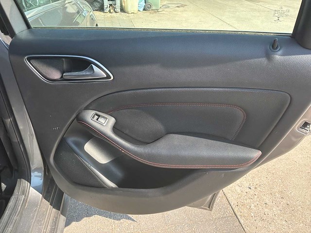 2016 mercedes-benz b 220d personenauto - afbeelding 18 van  36