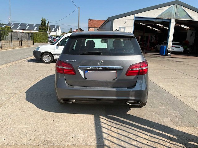 2016 mercedes-benz b 220d personenauto - afbeelding 32 van  36