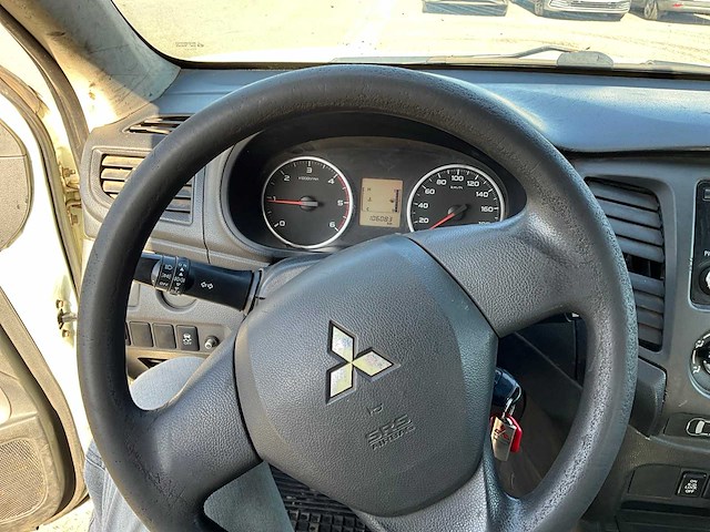 2016 mitsubishi l200 lichte vrachtwagen - afbeelding 7 van  34