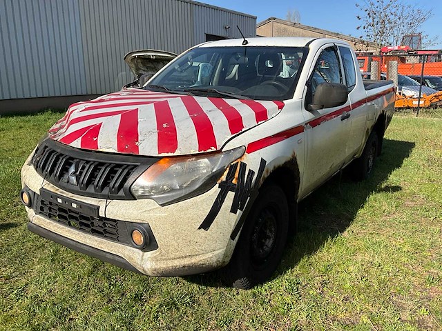 2016 mitsubishi l200 lichte vrachtwagen - afbeelding 1 van  38