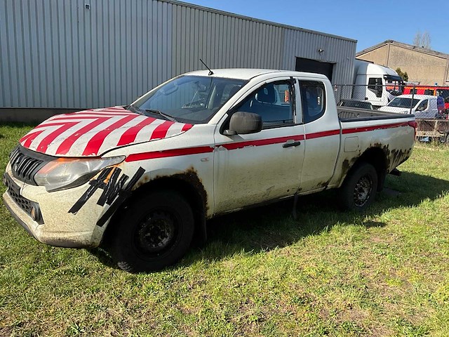 2016 mitsubishi l200 lichte vrachtwagen - afbeelding 31 van  38