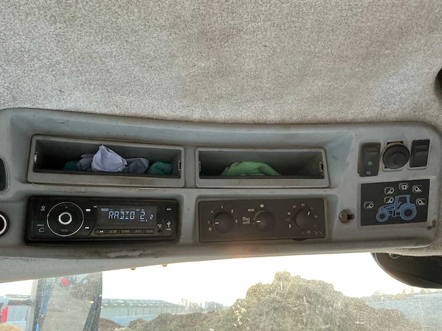 2016 new holland t7.235 vierwielaangedreven landbouwtractor - afbeelding 15 van  15