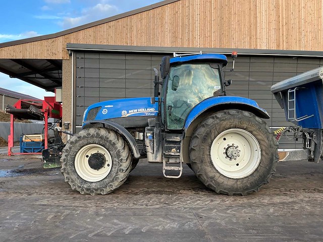 2016 new holland t7.235 vierwielaangedreven landbouwtractor - afbeelding 2 van  15