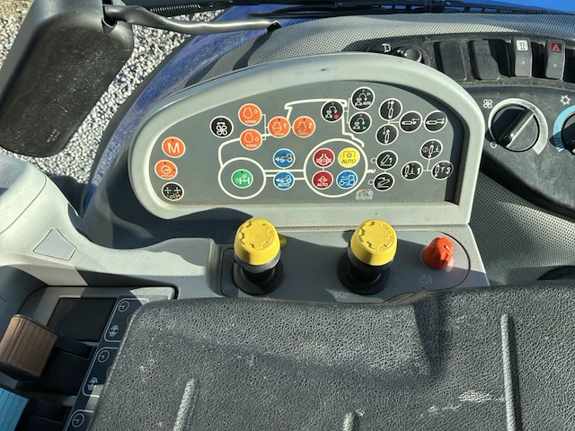 2016 new holland t8.420 landbouwtractor - afbeelding 6 van  53