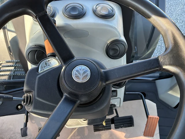 2016 new holland t8.420 landbouwtractor - afbeelding 14 van  53