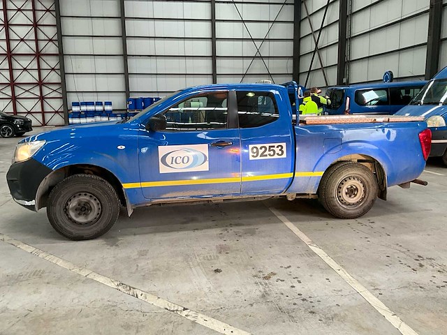 2016 nissan navara lichte vrachtwagen - afbeelding 12 van  32