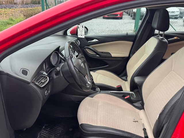2016 opel astra sport tourer + - afbeelding 14 van  43