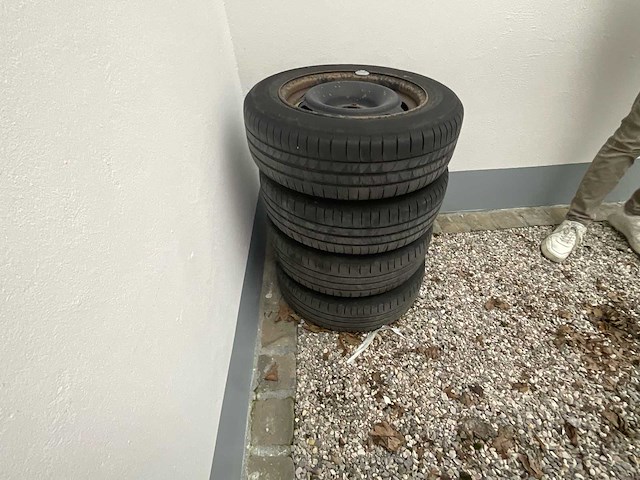 2016 peugeot 208 1.2 puretech auto - afbeelding 3 van  33