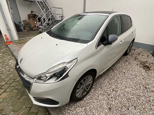 2016 peugeot 208 1.2 puretech auto - afbeelding 1 van  33