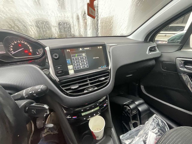 2016 peugeot 208 1.2 puretech auto - afbeelding 27 van  33