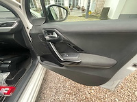 2016 peugeot 208 1.2 puretech auto - afbeelding 13 van  33
