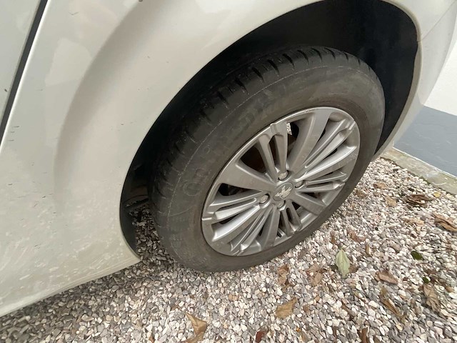 2016 peugeot 208 1.2 puretech auto - afbeelding 16 van  33