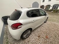 2016 peugeot 208 1.2 puretech auto - afbeelding 32 van  33