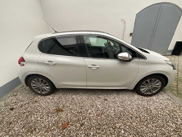 2016 peugeot 208 1.2 puretech auto - afbeelding 20 van  33
