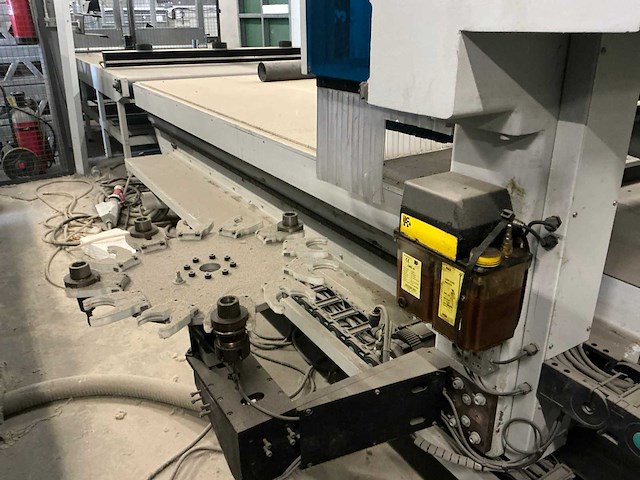 2016 philips constant aes extreme 2132 3-assige cnc freesmachine - afbeelding 11 van  14