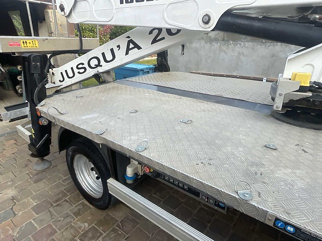 2016 renault maxity + isoli pnt205 gearticuleerde telescopische boomlift - afbeelding 2 van  34