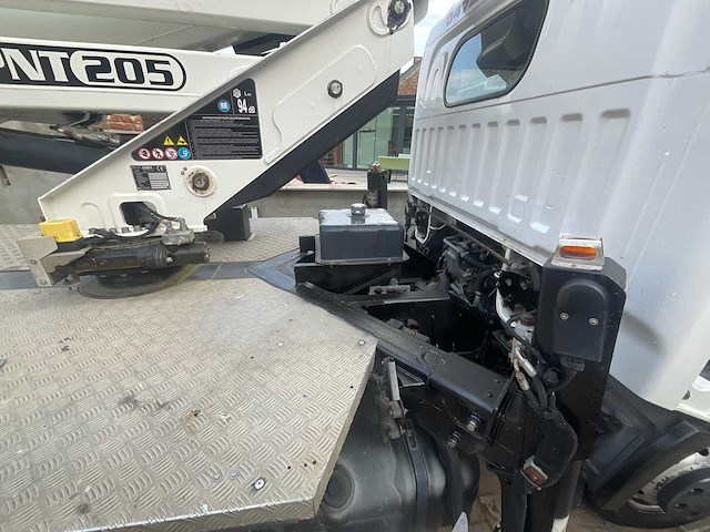 2016 renault maxity + isoli pnt205 gearticuleerde telescopische boomlift - afbeelding 3 van  34