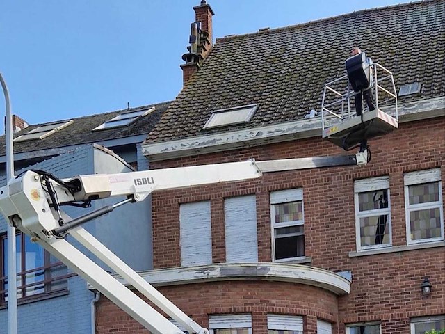 2016 renault maxity + isoli pnt205 gearticuleerde telescopische boomlift - afbeelding 20 van  34