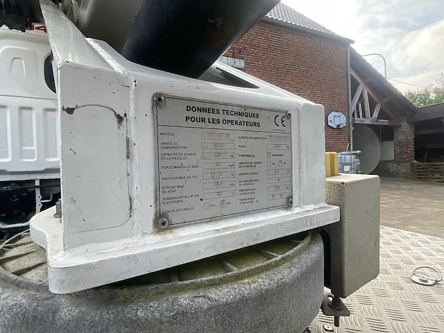 2016 renault maxity + isoli pnt205 gearticuleerde telescopische boomlift - afbeelding 25 van  34