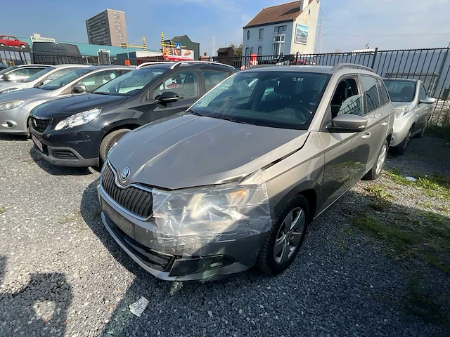 2016 skoda fabia personenauto - afbeelding 1 van  26