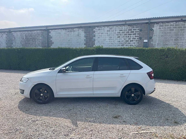 2016 škoda rapid spaceback 1.6 tdi – 116 pk – 2016 – 280.437 km – euro 6 – handgeschakelde versnellingsbak. auto - afbeelding 12 van  21