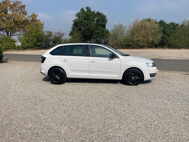 2016 škoda rapid spaceback 1.6 tdi – 116 pk – 2016 – 280.437 km – euro 6 – handgeschakelde versnellingsbak. auto - afbeelding 18 van  21