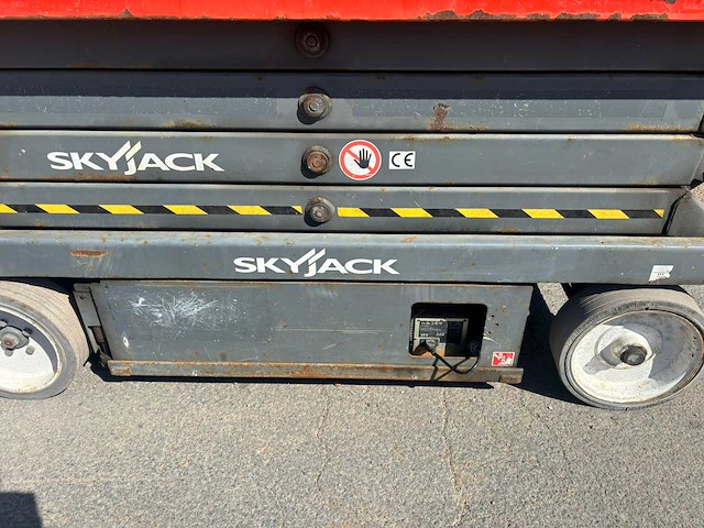 2016 skyjack sjiii-4626 hoogwerker (werkhoogte 10m) - afbeelding 8 van  9