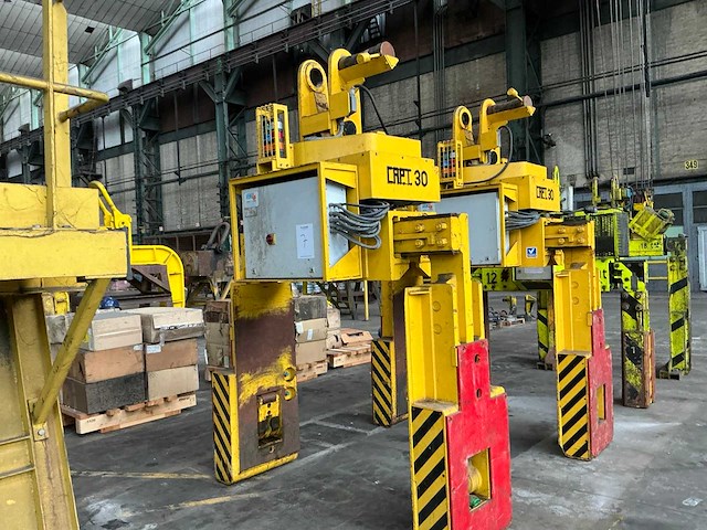 2016 slingofer 726 spoelgrijper - afbeelding 1 van  5