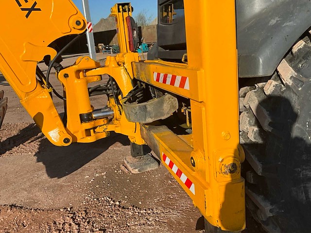 2016 terex tlb 844sx4 graaflaadmachine - afbeelding 27 van  29