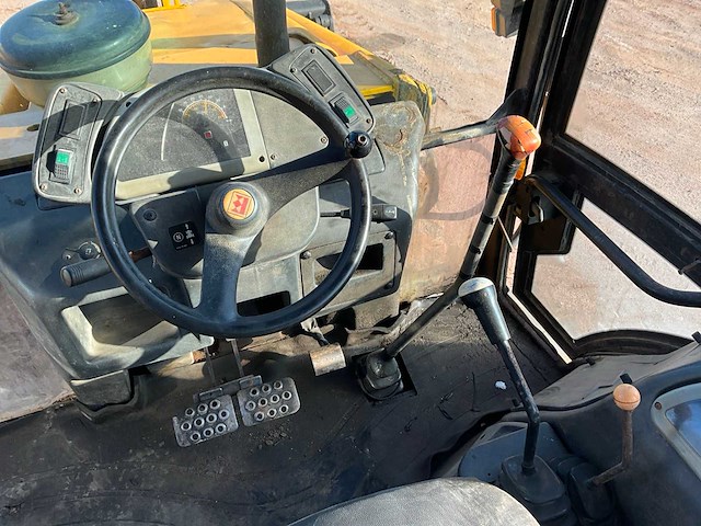 2016 terex tlb 844sx4 graaflaadmachine - afbeelding 13 van  29