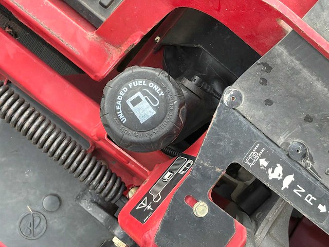 2016 toro zmaster professional 7409te zero-turn zitmaaier - afbeelding 10 van  23