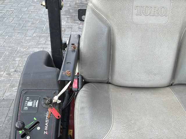 2016 toro zmaster professional 7409te zero-turn zitmaaier - afbeelding 15 van  23