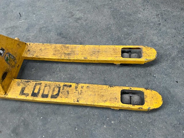 2016 total source trp0007 hand hydraulische palletwagen - afbeelding 2 van  4