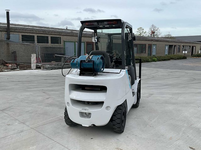 2016 uni carriers fhge30t5/ebt-f186l vorkheftruck - afbeelding 11 van  14