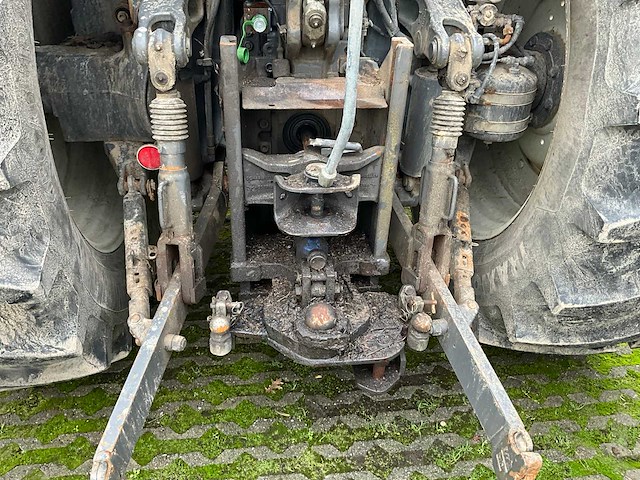 2016 valtra t174es vierwielaangedreven landbouwtractor - afbeelding 4 van  19