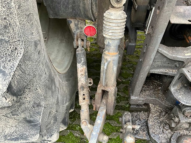 2016 valtra t174es vierwielaangedreven landbouwtractor - afbeelding 5 van  19