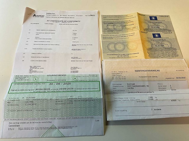 2016 valtra t174es vierwielaangedreven landbouwtractor - afbeelding 11 van  19