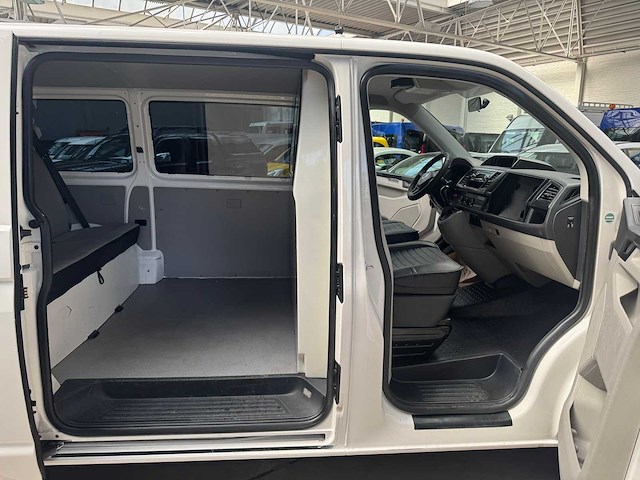 2016 volkswagen transporter kombi minibus - afbeelding 7 van  10
