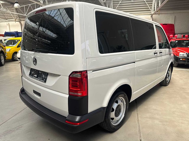 2016 volkswagen transporter kombi minibus - afbeelding 29 van  29
